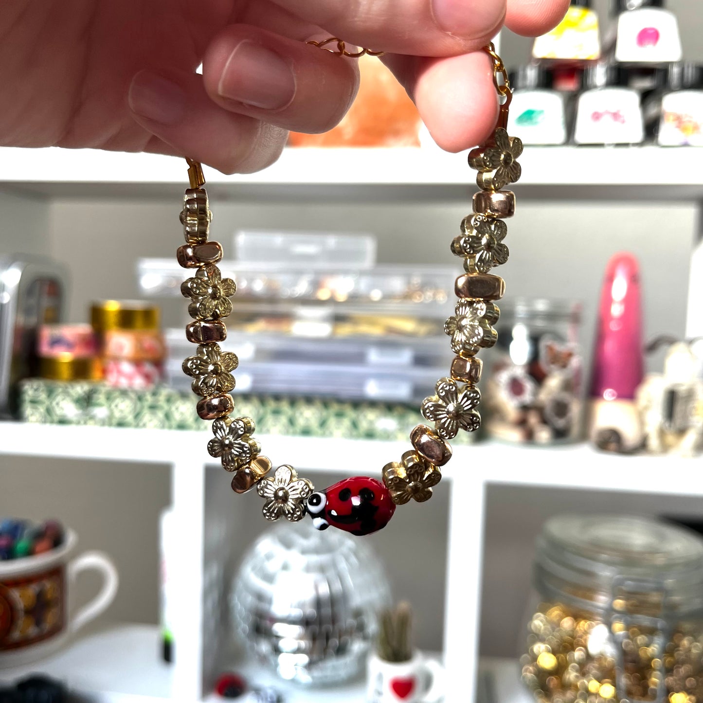 ‘flower bugs’ bracelet (gold)