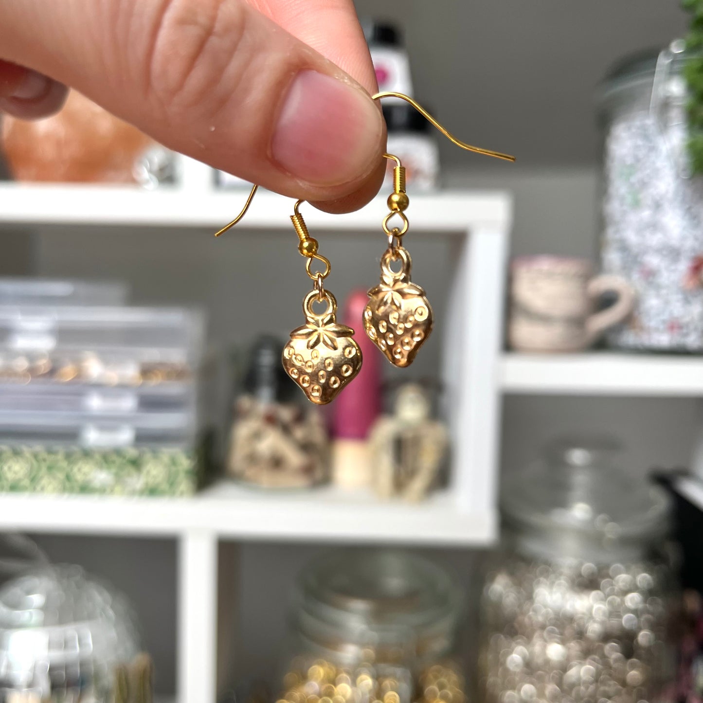 ‘strawberry’ earrings (gold)