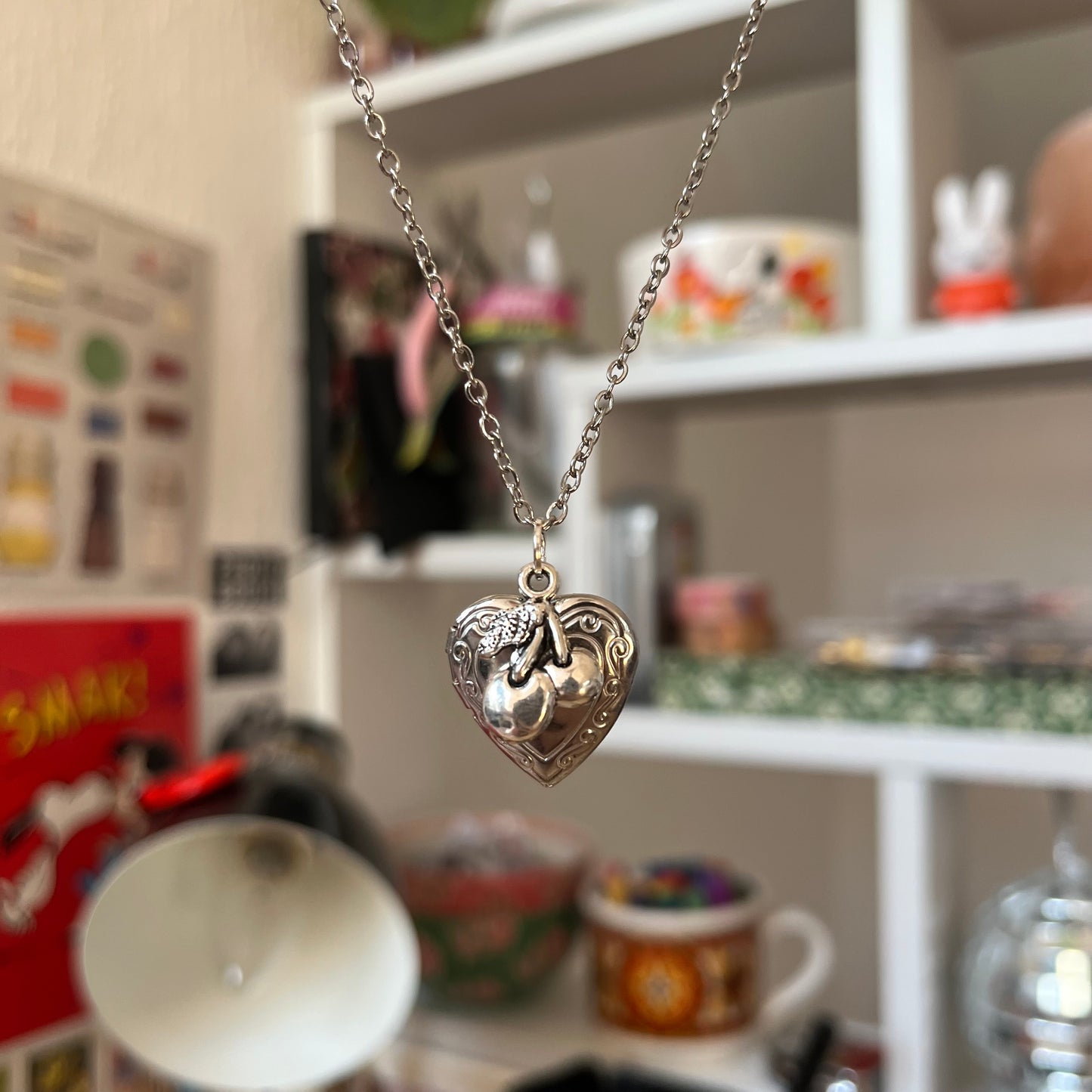 ‘cherry blossom’ necklace (silver)