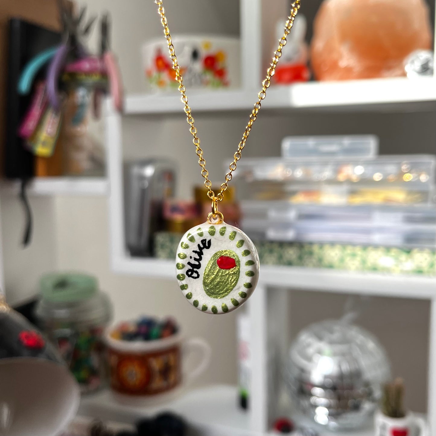 ‘olive’ clay necklace (gold)