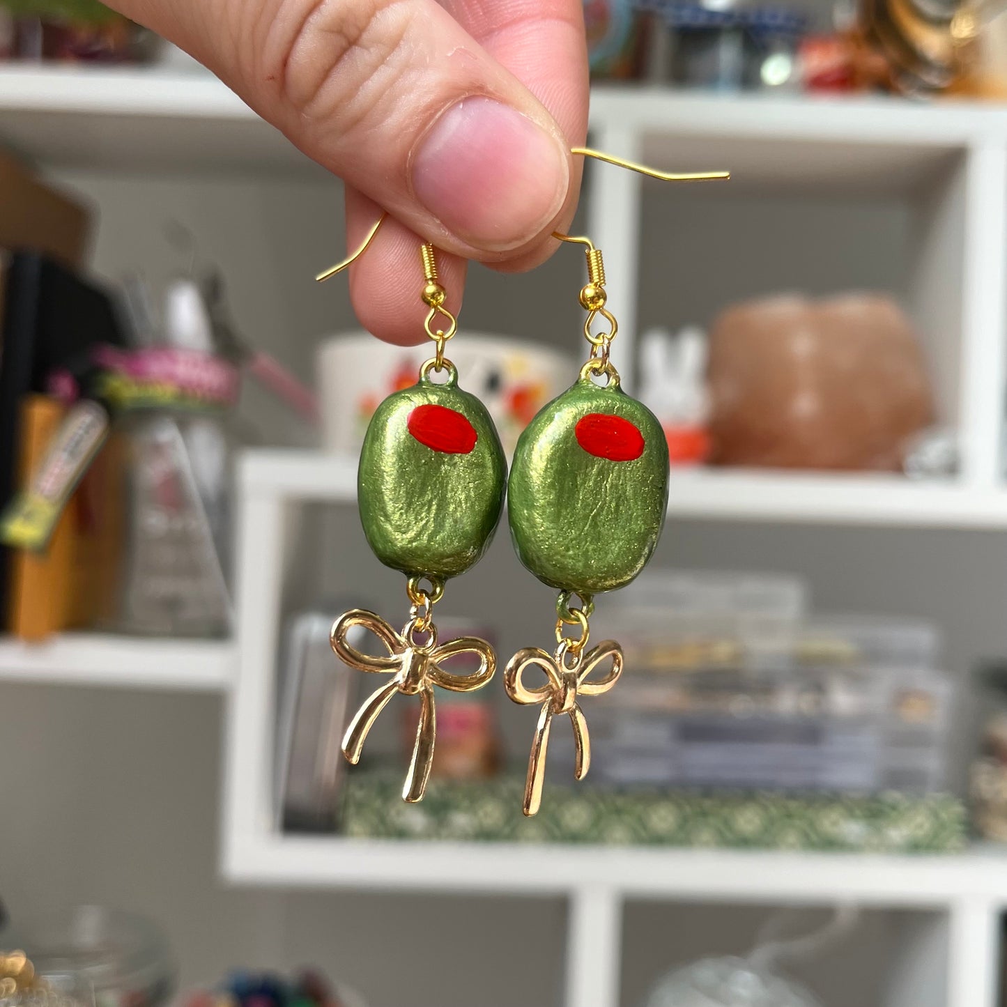 ‘stuffed olives’ earrings (gold)