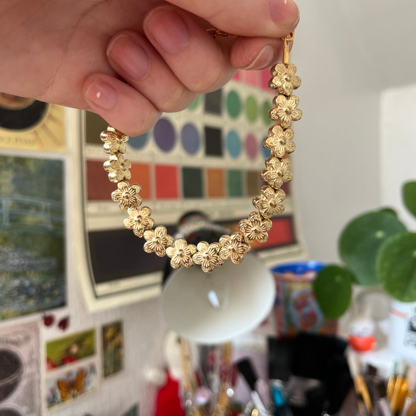 ‘daisy chain’ bracelet (gold)