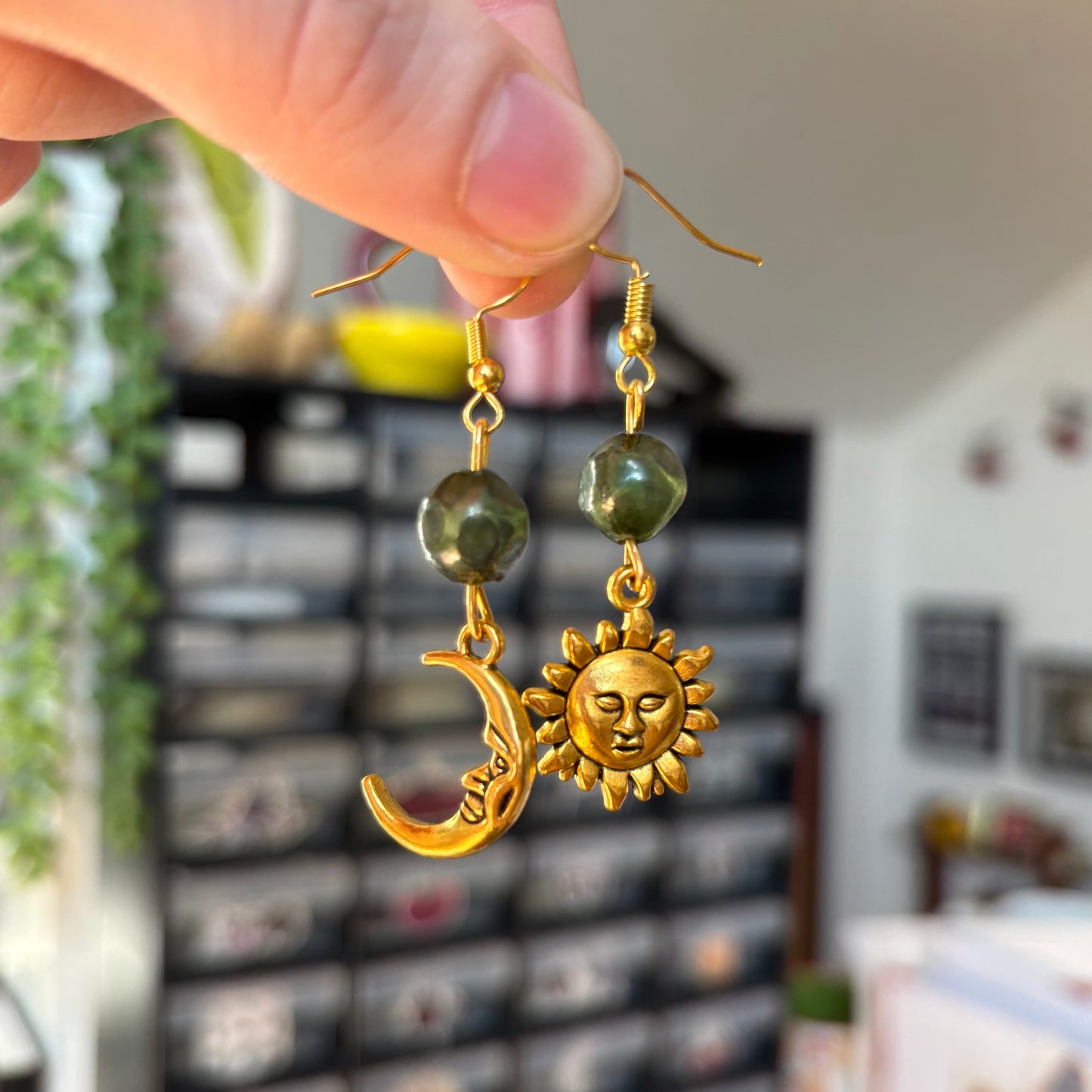 ‘canyon moon’ earrings (gold)