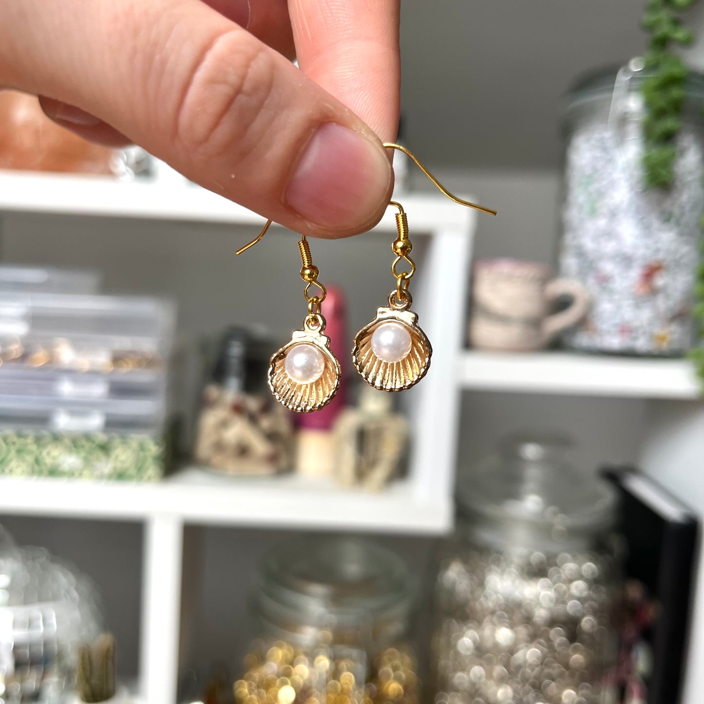 ‘shells’ earrings (gold)