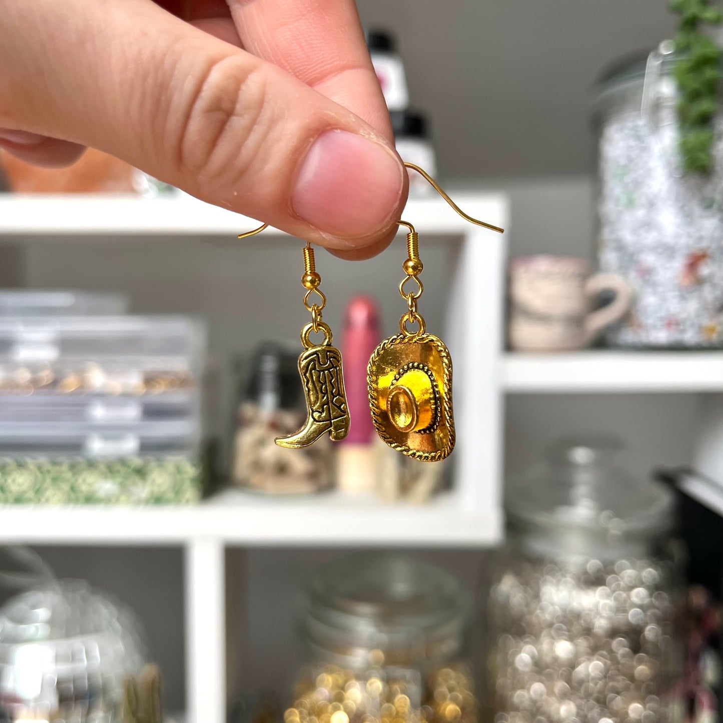 ‘cowgirl’ earrings (gold)