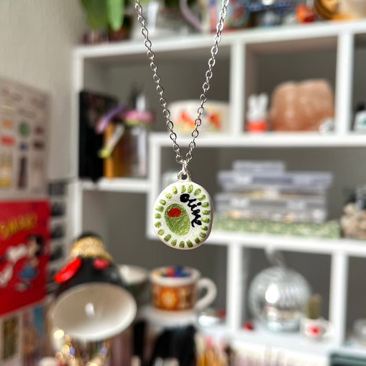 ‘olive’ clay necklace (silver)