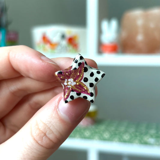 ‘arabella’ clay pin (no.2)