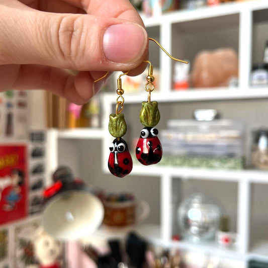 ‘lucky bug’ earrings (gold)