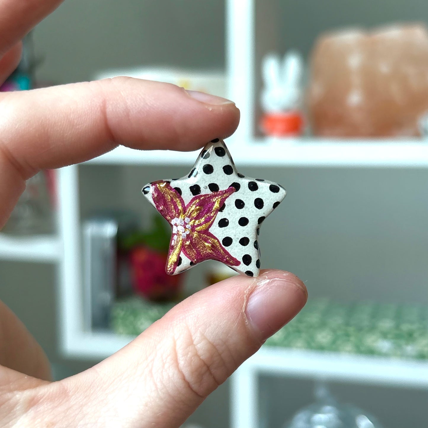 ‘arabella’ clay pin (no.1)