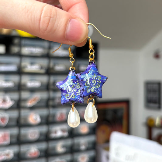 ‘whimsy’ earrings (gold)