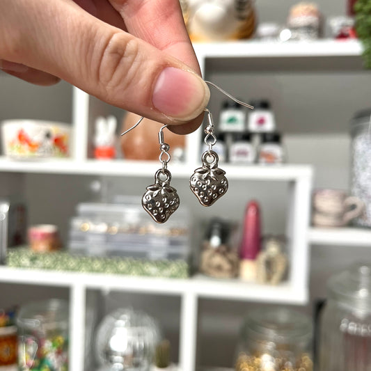 ‘strawberry’ earrings (silver)