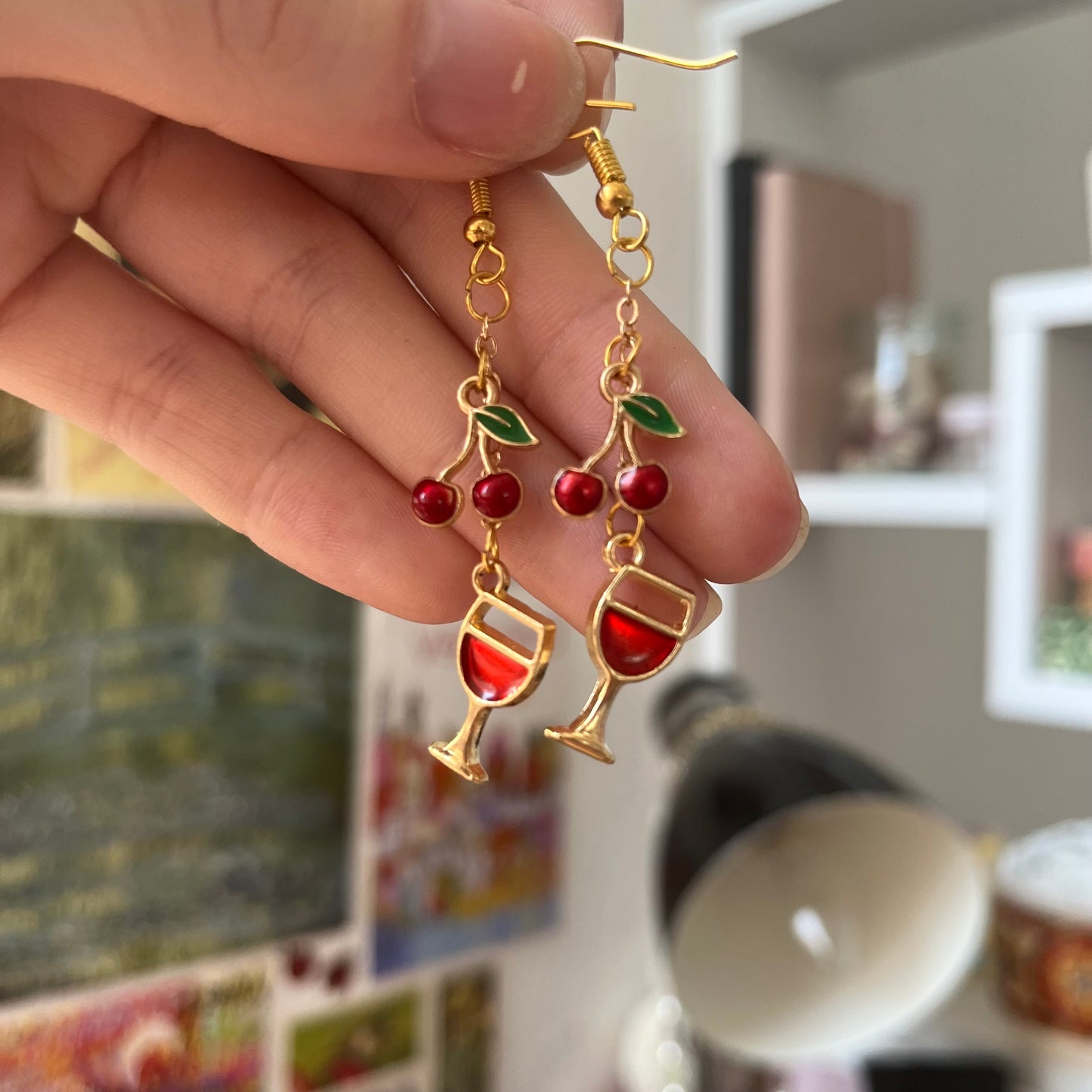 ‘cherry wine’ earrings (gold)