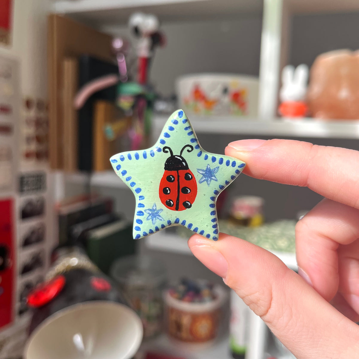 ‘star bug!’ clay magnet