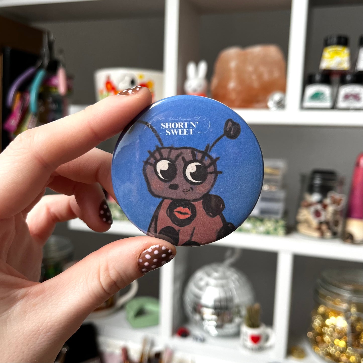 ‘short n’ sweet’ badge