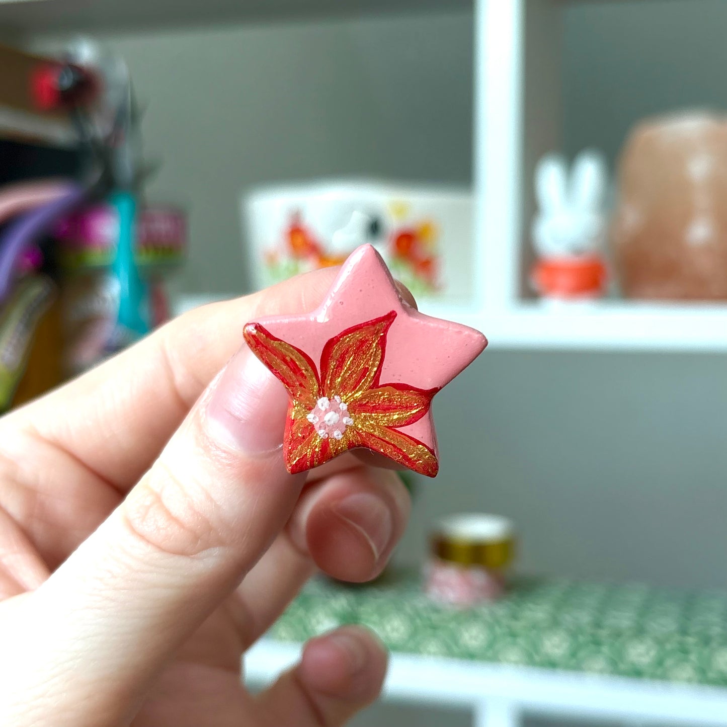 ‘clara’ clay pin (no.1)