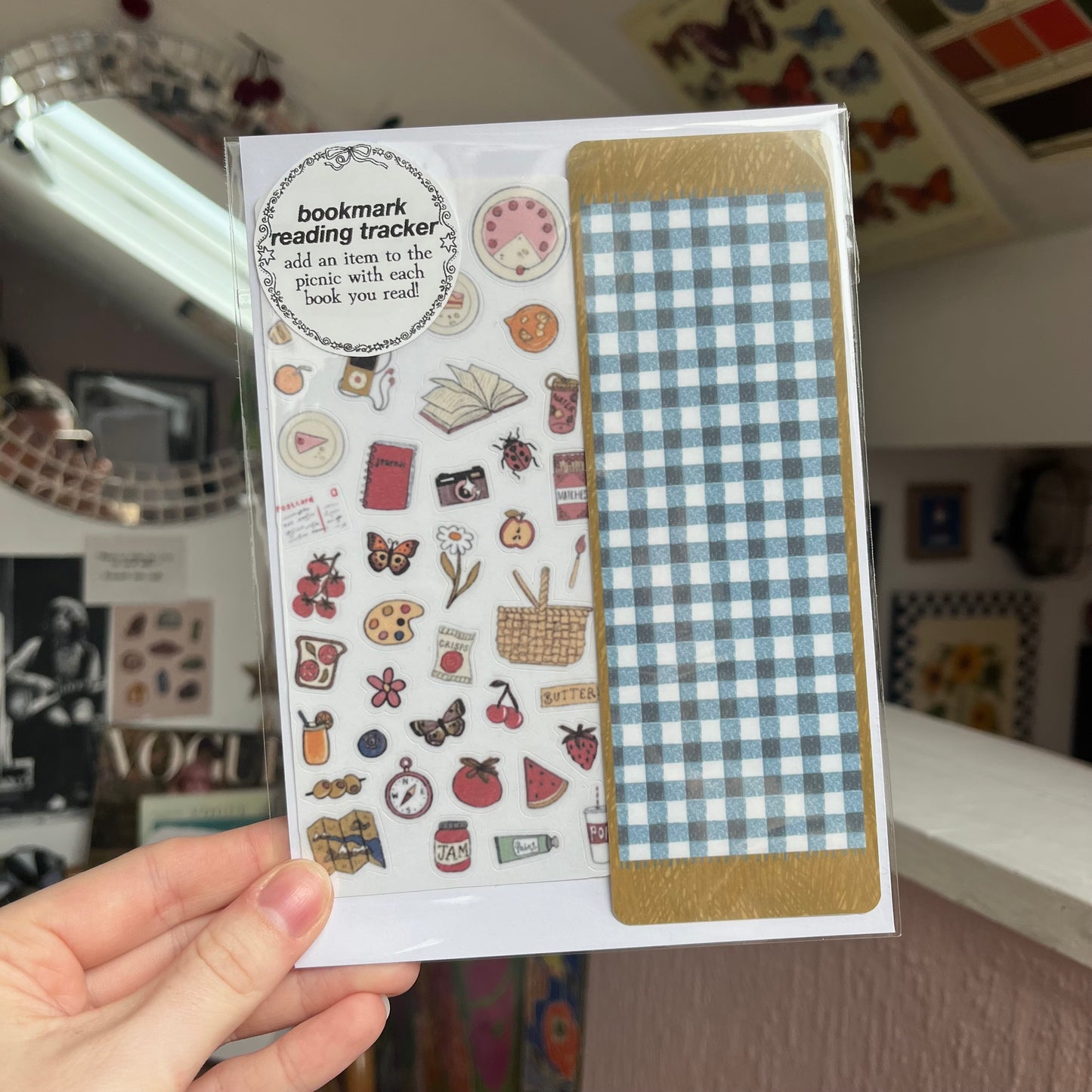 ‘a picnic day’ bookmark reading tracker