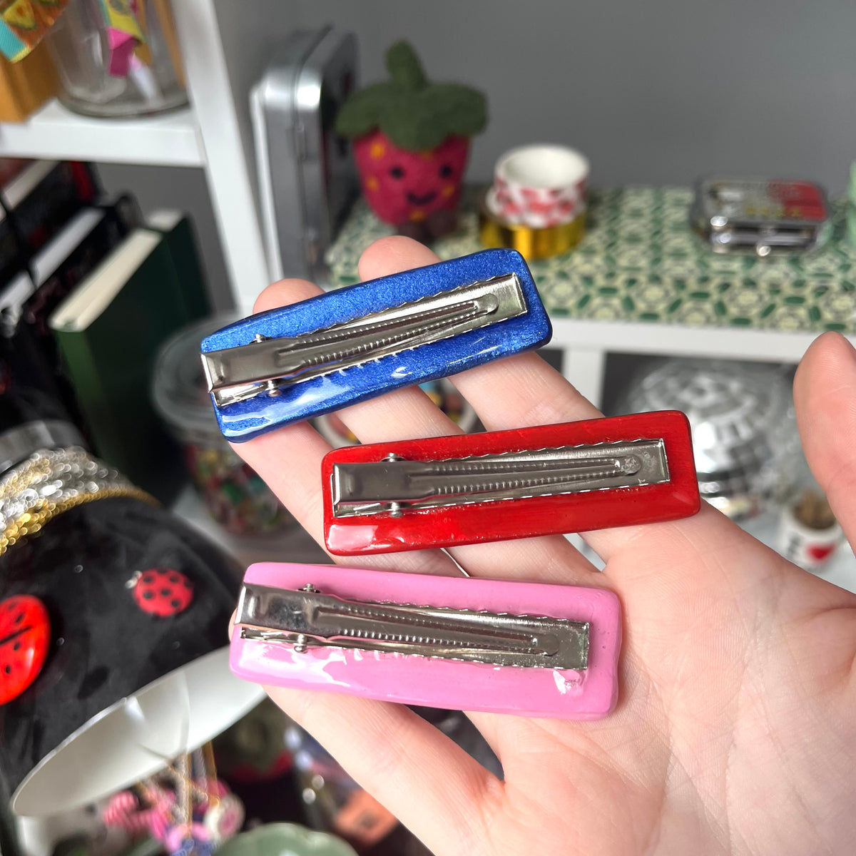 clay hair clips!!
