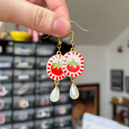 ‘tomatoes’ earrings (gold)