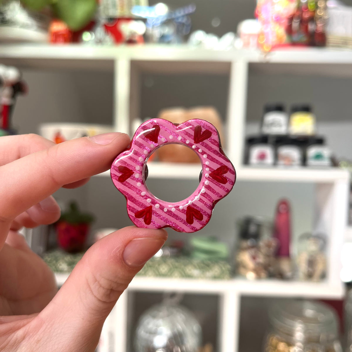 ‘freya’ clay sunglasses pin