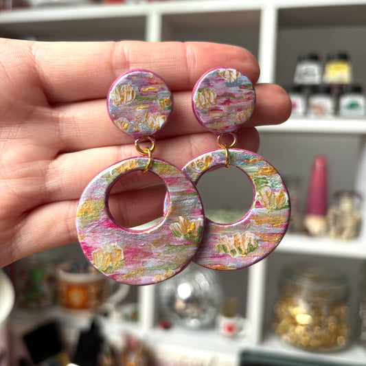 ‘water lillie’s’ clay earrings (gold)