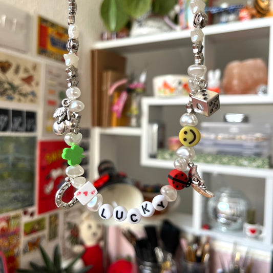 ‘lucky charms’ necklace (silver)
