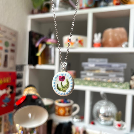 ‘tulip’ necklace (silver)