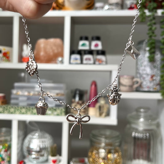 ‘picnic’ necklace