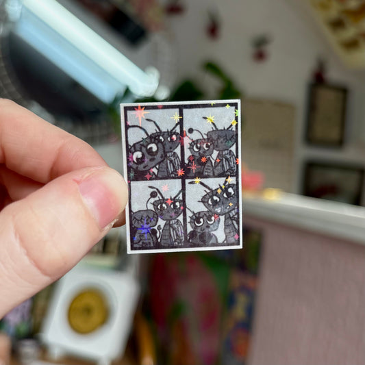 ‘i love u bug photobooth’ sticker